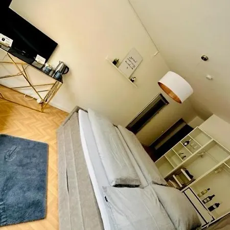 Gasthuis Columbia Inkl. Fruehstueck Im Zentraum