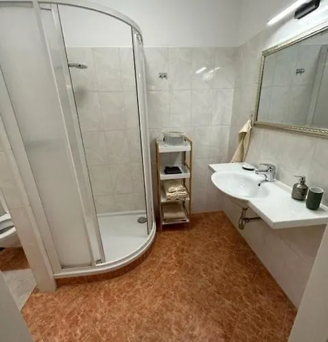 Columbia Inkl. Fruehstueck Im Zentraum Bad Gleichenberg